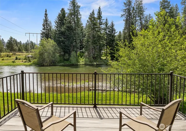 Photo 4 of Single family home for sale at 90 Pebble Beach Dr, Cle Elum, WA 98922 | MLS# NWM2520930 | Listing updated on 2026-09-21