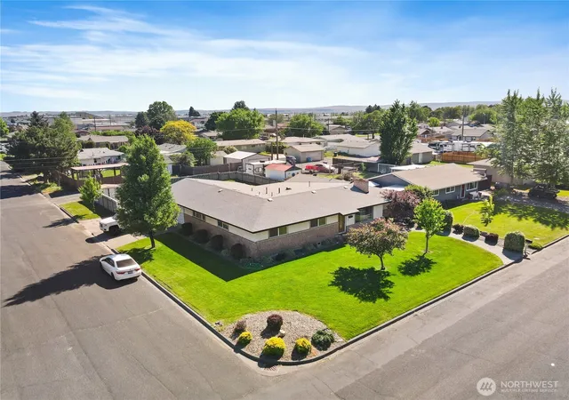 Photo 1 of Single family home for sale at 1156 E Elm St, Othello, WA 99344 | MLS# NWM2520956 | Listing updated on 2026-09-21