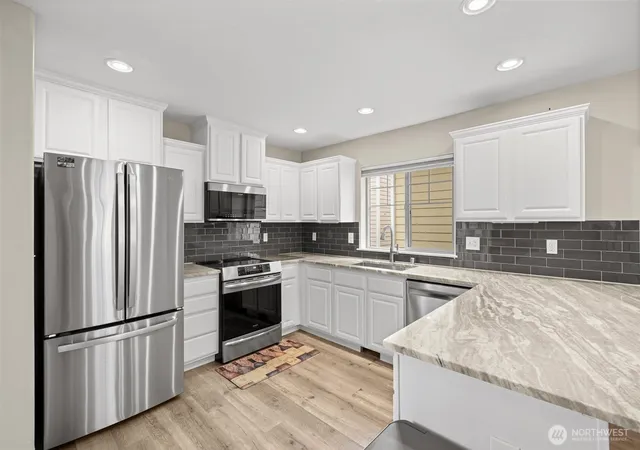 Photo 3 of Townhouse for sale at 11810 14th Avenue W #14, Everett, WA 98204 | MLS# NWM2520997 | Listing updated on 2026-09-29