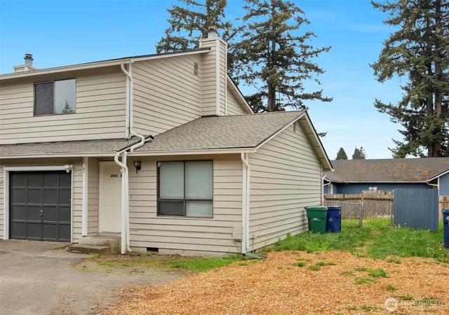 Photo 2 of Multi family home for sale at 6920 Armar Rd, Marysville, WA 98270 | MLS# NWM2521003 | Listing updated on 2026-09-23