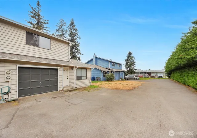 Photo 3 of Multi family home for sale at 6920 Armar Rd, Marysville, WA 98270 | MLS# NWM2521003 | Listing updated on 2026-09-23