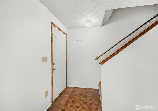 Photo 3 of House for sale at 6920 Armar Rd, Marysville, WA 98270 | MLS# NWM2521003 | Listing updated on 2026-09-23