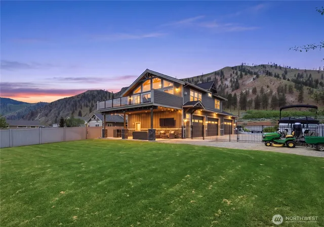 Photo 2 of Single family home for sale at 186 Shypoke Pl, Entiat, WA 98822 | MLS# NWM2521044 | Listing updated on 2026-09-21