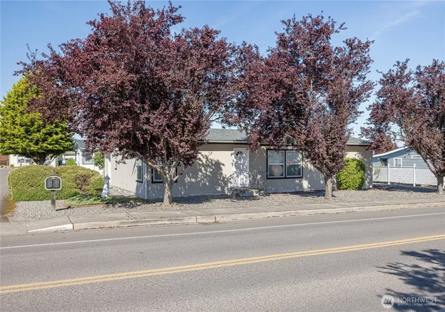 Photo 2 of Manufactured home for sale at 541 North 7th, Sequim, WA 98382 | MLS# NWM2521077 | Listing updated on 2026-09-21