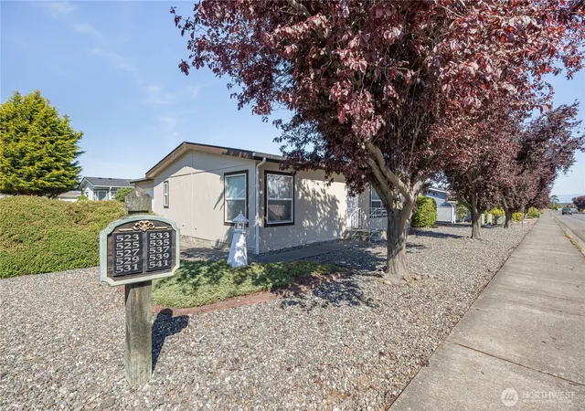 Photo 4 of Manufactured home for sale at 541 North 7th, Sequim, WA 98382 | MLS# NWM2521077 | Listing updated on 2026-09-21