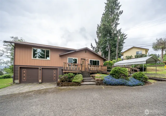 Photo 2 of Single family home for sale at 729 7th Avenue, Aberdeen, WA 98520 | MLS# NWM2521100 | Listing updated on 2026-09-21