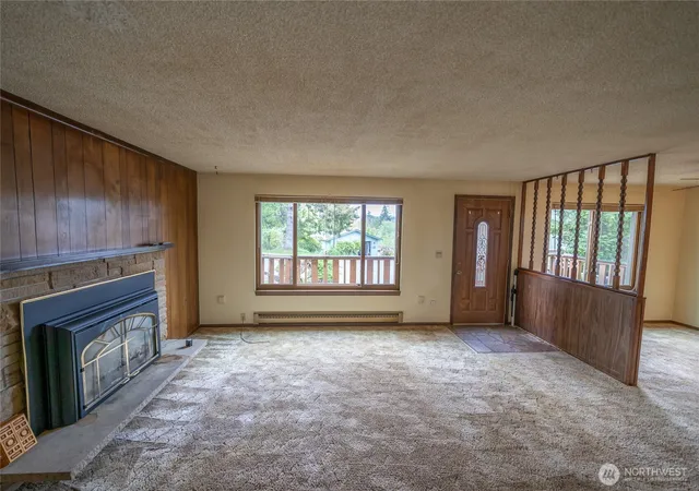 Photo 3 of Single family home for sale at 729 7th Avenue, Aberdeen, WA 98520 | MLS# NWM2521100 | Listing updated on 2026-09-21