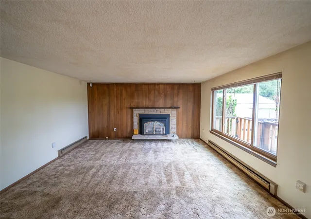 Photo 3 of Single family home for sale at 729 7th Avenue, Aberdeen, WA 98520 | MLS# NWM2521100 | Listing updated on 2026-09-21