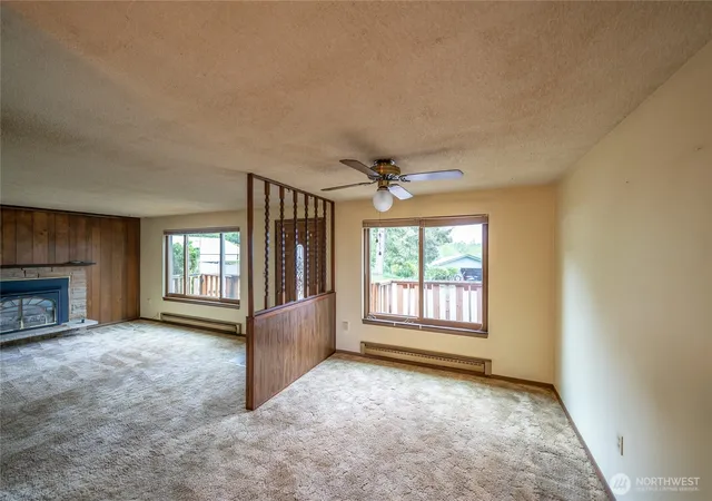 Photo 4 of Single family home for sale at 729 7th Avenue, Aberdeen, WA 98520 | MLS# NWM2521100 | Listing updated on 2026-09-21