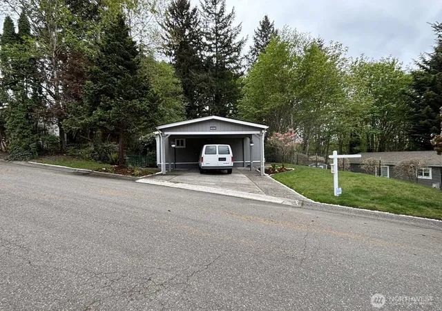 Photo 2 of Manufactured home for sale at 12615 Ne 189th Street, Bothell, WA 98011 | MLS# NWM2521133 | Listing updated on 2026-09-21