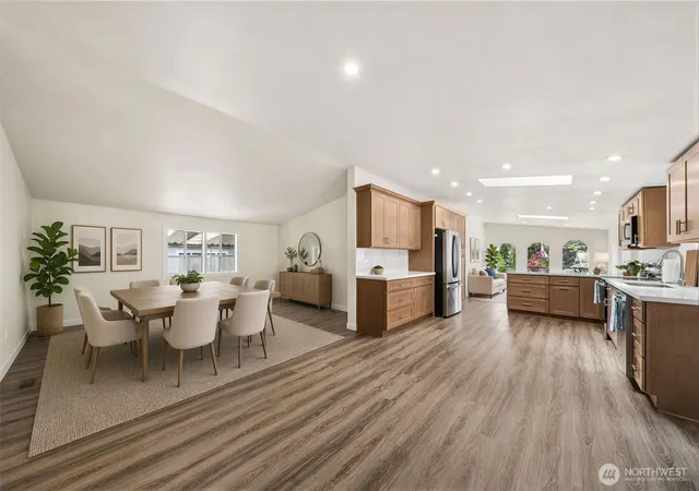 Photo 3 of Sale Pending at 2500 S 370th Street #170, Federal Way, WA 98003 | MLS# NWM2521135 | Listing updated on 2026-09-25