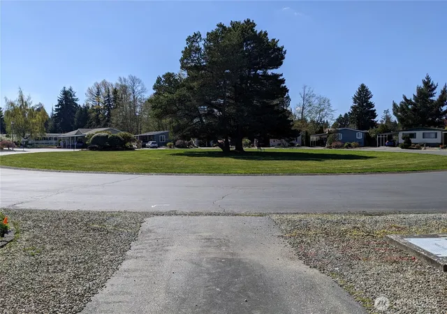 Photo 2 of Manufactured home for sale at 2725 E Fir St #50, Mount Vernon, WA 98273 | MLS# NWM2521153 | Listing updated on 2026-09-28
