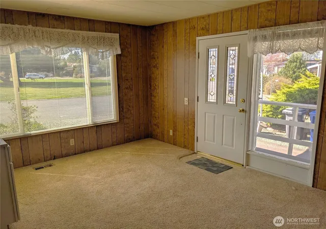 Photo 4 of Manufactured home for sale at 2725 E Fir St #50, Mount Vernon, WA 98273 | MLS# NWM2521153 | Listing updated on 2026-09-28