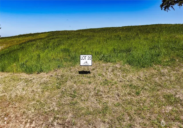 Photo 2 of Land for sale at 0 Starlight Ct #20, Kalama, WA 98625 | MLS# NWM2521202 | Listing updated on 2026-09-21