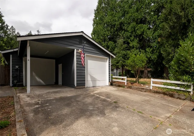Photo 3 of Single family home for sale at 14717 206th Avenue Se, Renton, WA 98059 | MLS# NWM2521268 | Listing updated on 2026-09-21