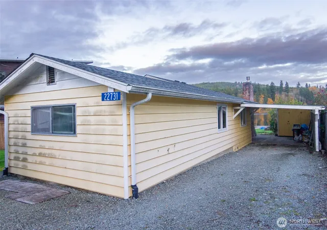 Photo 2 of Single family home for sale at 22731 Hull Rd, Mount Vernon, WA 98274 | MLS# NWM2521274 | Listing updated on 2026-09-26
