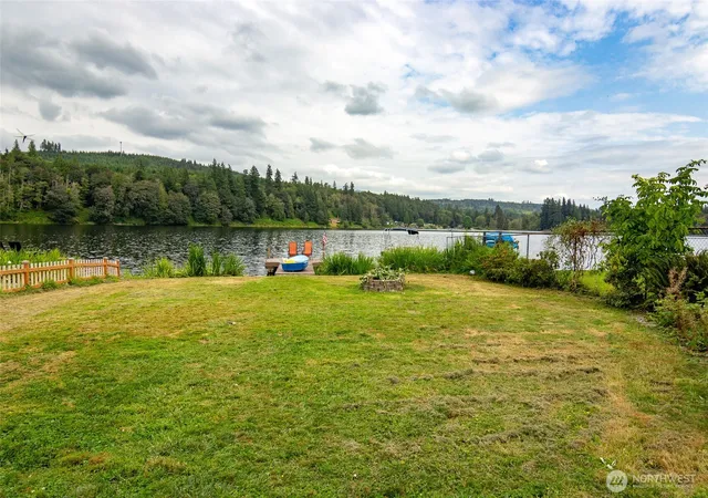 Photo 4 of Single family home for sale at 22731 Hull Rd, Mount Vernon, WA 98274 | MLS# NWM2521274 | Listing updated on 2026-09-26