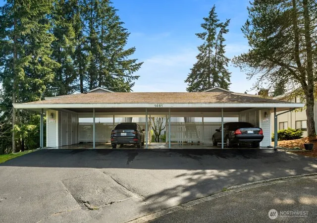 Photo 3 of Multi family home for sale at 1461 Rainier Ct, Fircrest, WA 98466 | MLS# NWM2521302 | Listing updated on 2026-09-21