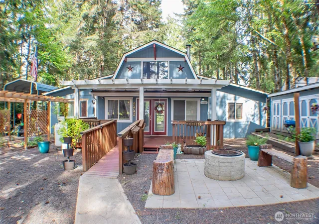 Photo 3 of Single family home for sale at 1130 E Timberlake Dr, Shelton, WA 98584 | MLS# NWM2521317 | Listing updated on 2026-09-29