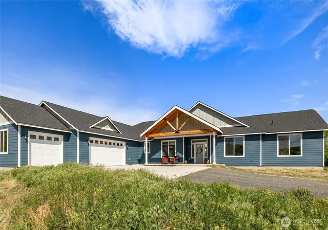 Photo 1 of Single family home for sale at 1590 Hunter Rd, Ellensburg, WA 98926 | MLS# NWM2521338 | Listing updated on 2026-09-30