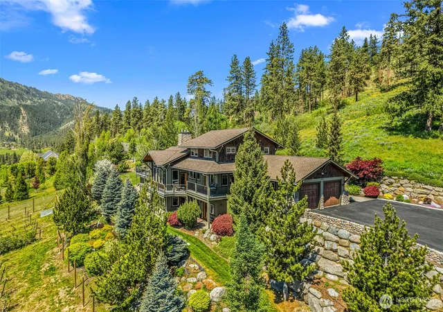 Photo 3 of Mansion for sale at 10665 North Rd, Leavenworth, WA 98826 | MLS# NWM2521347 | Listing updated on 2026-09-21