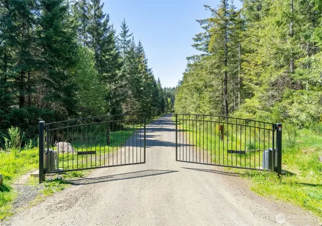 Photo 2 of Land for sale at 890 E Anchor View Ln, Shelton, WA 98584 | MLS# NWM2521410 | Listing updated on 2026-09-21