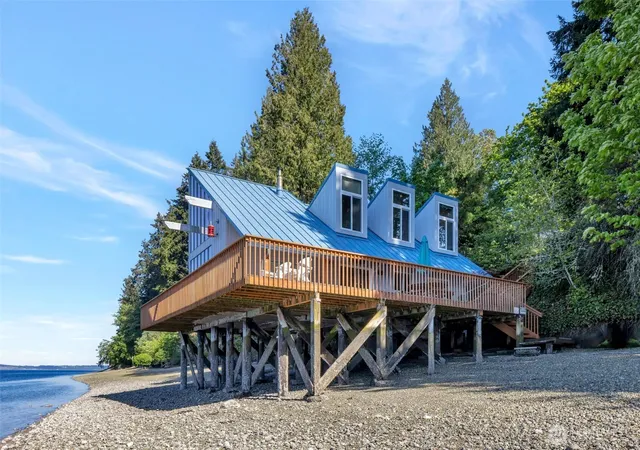 Photo 1 of Single family home for sale at 11901 Larson Rd, Anderson Island, WA 98303 | MLS# NWM2521449 | Listing updated on 2026-09-21