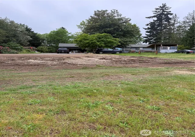 Townhouse for sale at 26605 108th Avenue SE, Kent, WA 98030 | MLS# NWM2521463