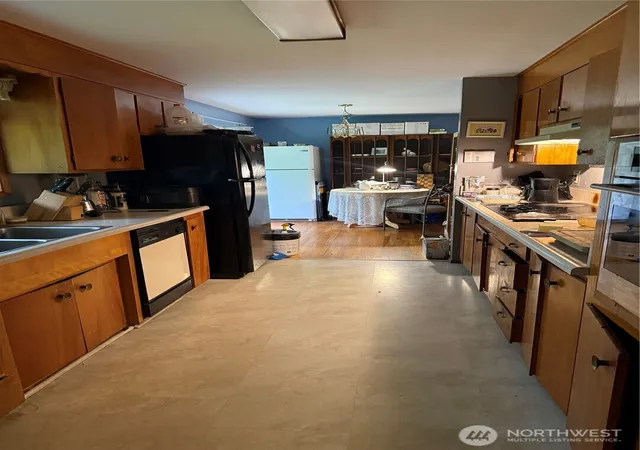 Photo 4 of Townhouse for sale at 26605 108th Avenue SE, Kent, WA 98030 | MLS# NWM2521463 | Listing updated on 2026-09-21