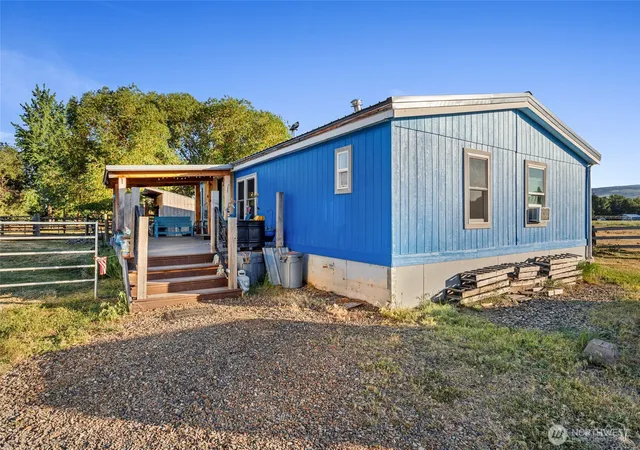 Photo 3 of Manufactured home for sale at 12290 Washington Hwy 10, Ellensburg, WA 98926 | MLS# NWM2521523 | Listing updated on 2026-07-14