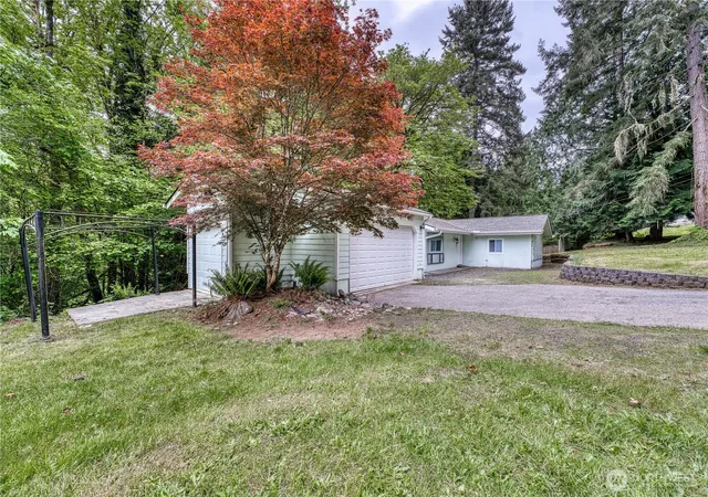 Photo 3 of Sale Pending at 7924 Ohana Pl Ne, Bremerton, WA 98311 | MLS# NWM2521549 | Listing updated on 2026-09-25