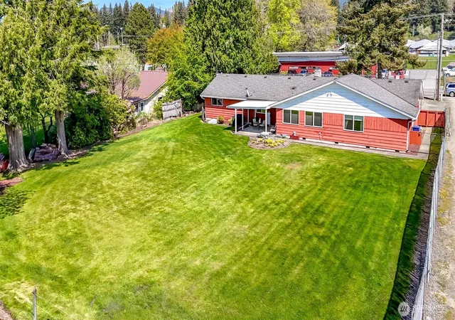 Photo 3 of Sale Pending at 45223 284th Avenue Se, Enumclaw, WA 98022 | MLS# NWM2521604 | Listing updated on 2026-09-25