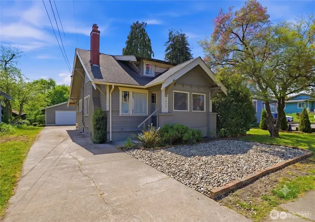 Photo 2 of Single family home for sale at 2320 S 12th Street, Tacoma, WA 98405 | MLS# NWM2521608 | Listing updated on 2026-10-01