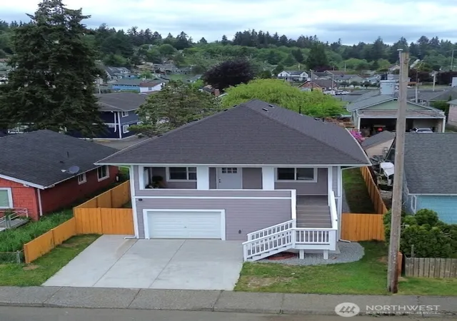 Photo 1 of Sale Pending at 1010 Randall St, Aberdeen, WA 98520 | MLS# NWM2521639 | Listing updated on 2026-09-30