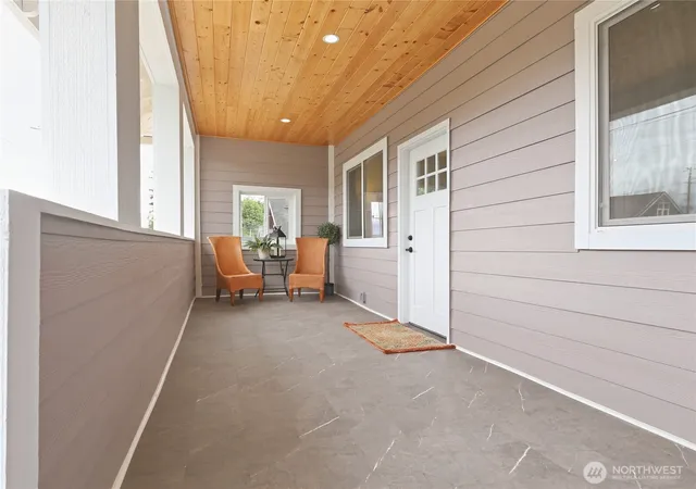 Photo 4 of Sale Pending at 1010 Randall St, Aberdeen, WA 98520 | MLS# NWM2521639 | Listing updated on 2026-09-30