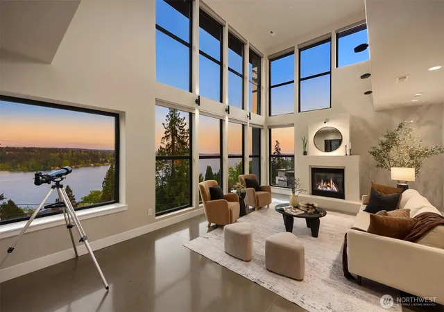 Photo 2 of Mansion for sale at 8902 Ne 117th Place, Kirkland, WA 98034 | MLS# NWM2521666 | Listing updated on 2026-09-21