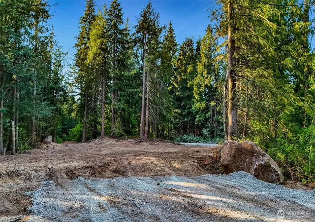 Photo 3 of Sale Pending at 11602 Panorama Dr, Sedro Woolley, WA 98284 | MLS# NWM2521725 | Listing updated on 2026-09-13