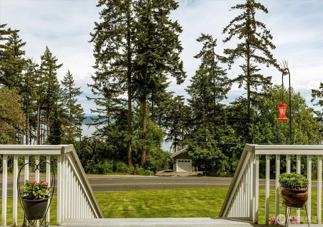 Photo 3 of Sale Pending at 152 E Morris Rd, Coupeville, WA 98239 | MLS# NWM2521726 | Listing updated on 2026-09-22