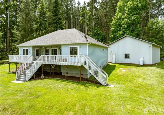 Photo 3 of Sale Pending at 152 E Morris Rd, Coupeville, WA 98239 | MLS# NWM2521726 | Listing updated on 2026-09-22