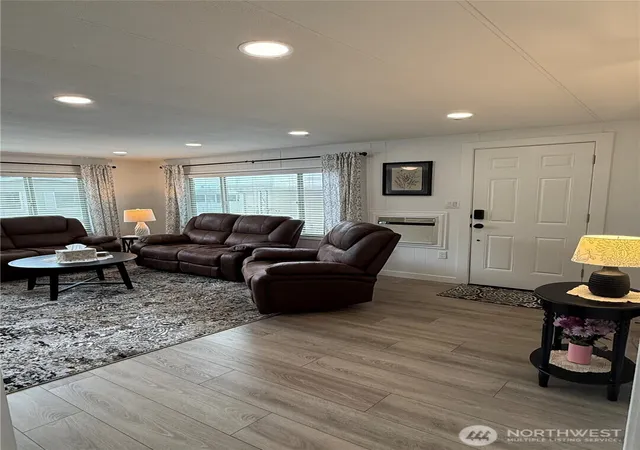 Photo 2 of Sale Pending at 1415 84th Street Se #89, Everett, WA 98208 | MLS# NWM2521728 | Listing updated on 2026-08-26