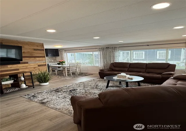 Photo 3 of Sale Pending at 1415 84th Street Se #89, Everett, WA 98208 | MLS# NWM2521728 | Listing updated on 2026-08-26