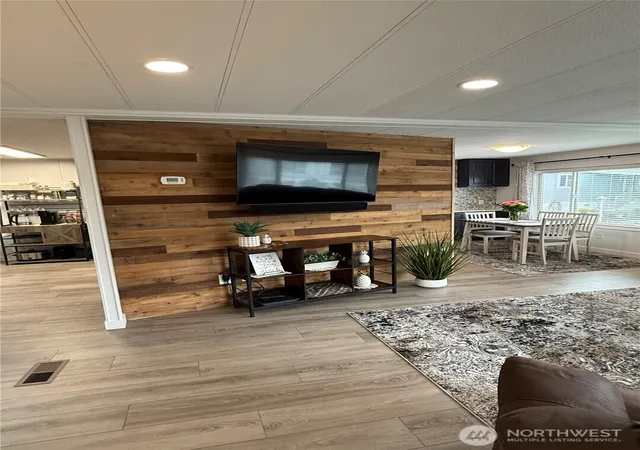 Photo 3 of Sale Pending at 1415 84th Street SE #89, Everett, WA 98208 | MLS# NWM2521728 | Listing updated on 2026-08-26