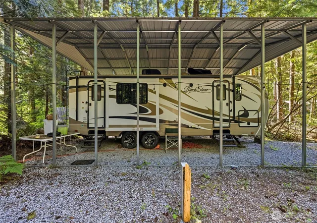 Photo 3 of Manufactured home for sale at 1164 Alder Ln, Maple Falls, WA 98266 | MLS# NWM2521735 | Listing updated on 2026-09-21