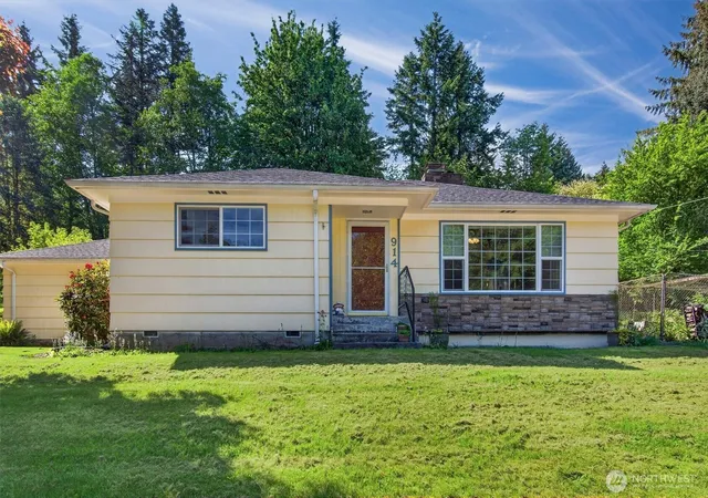 Photo 1 of Single family home for sale at 914 Coal Crk Rd, Longview, WA 98632 | MLS# NWM2521739 | Listing updated on 2026-09-21