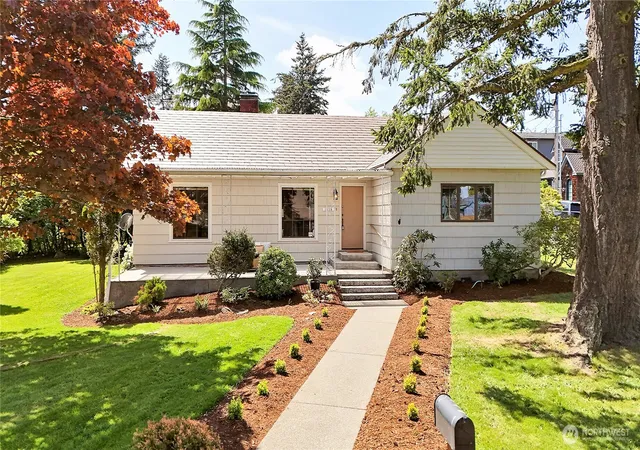 Photo 2 of Single family home for sale at 1635 Madison, Port Townsend, WA 98368 | MLS# NWM2521840 | Listing updated on 2026-09-30