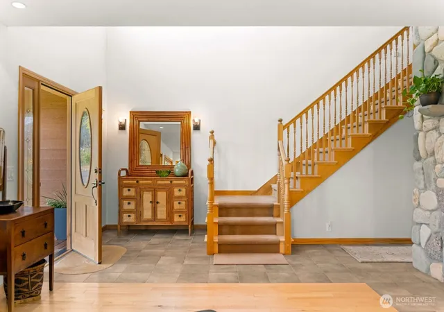 Photo 3 of Single family home for sale at 19 Mariposa Ln, Winthrop, WA 98862 | MLS# NWM2521855 | Listing updated on 2026-09-21