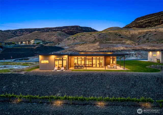 Photo 3 of Single family home for sale at 23413 Nw Cliff View Dr, Quincy, WA 98848 | MLS# NWM2521871 | Listing updated on 2026-09-25