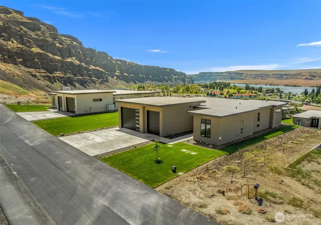 Photo 40 of Single family home for sale at 23413 NW Cliff View Dr, Quincy, WA 98848 | MLS# NWM2521871 | Listing updated on 2026-09-25