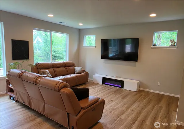 Photo 3 of Sale Pending at 2336 Mookie Ln Ne, Olympia, WA 98516 | MLS# NWM2521906 | Listing updated on 2026-09-26