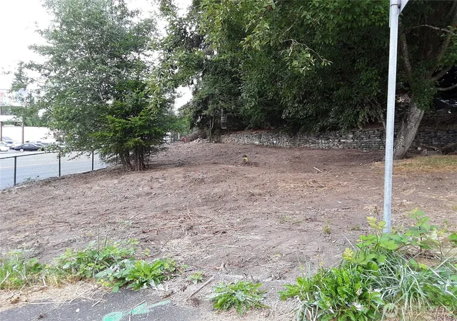 Photo 3 of Land for sale at 4629 Evergreen Way, Everett, WA 98203 | MLS# NWM2521971 | Listing updated on 2026-09-21